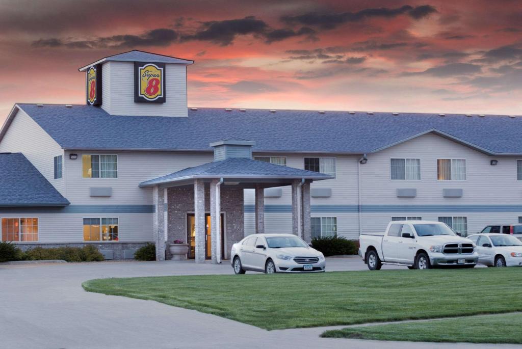 Carroll Hotel | Super 8 by Wyndham Carroll/East