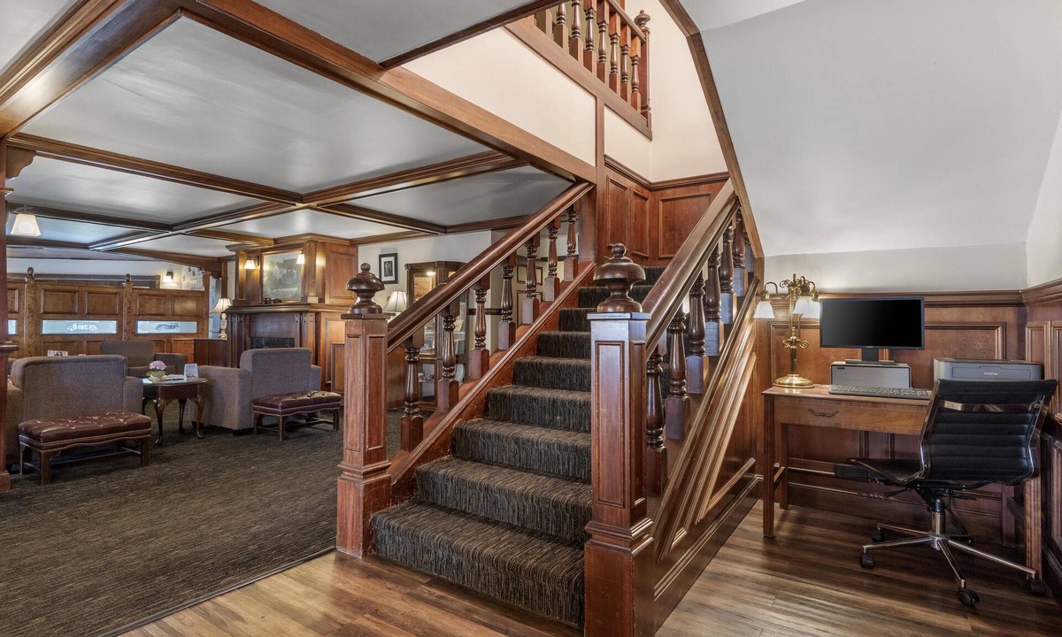 Auburn Hotel | SureStay Plus Hotel by Best Western Auburn