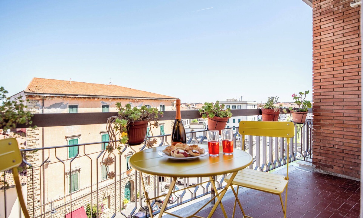 Venezia Nuova Apartment | Surf & Sound B Flat by Pleiades Home