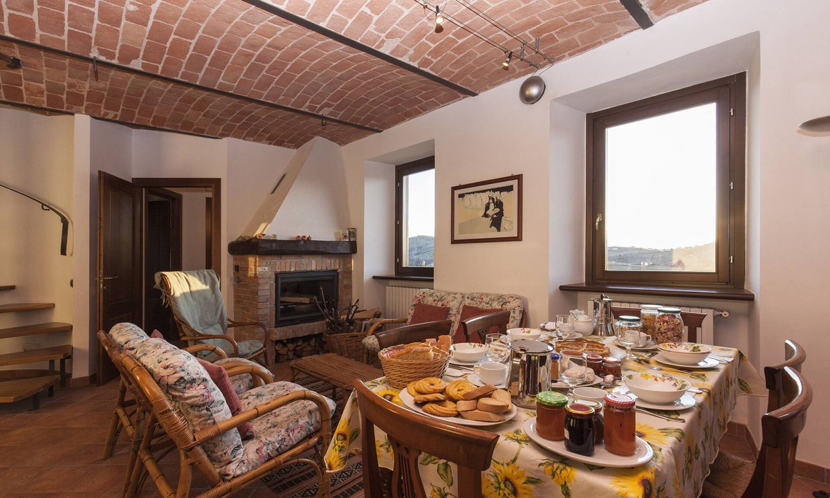 Trezzo Tinella Villa | Sweeping Vineyard Views from Your 3 Beedroom Getaway - CIR 004231-00002 401383