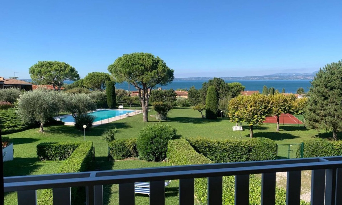 Cisano Villa | Swimming pool, barbecue, tennis - 20' min. from Gardaland!