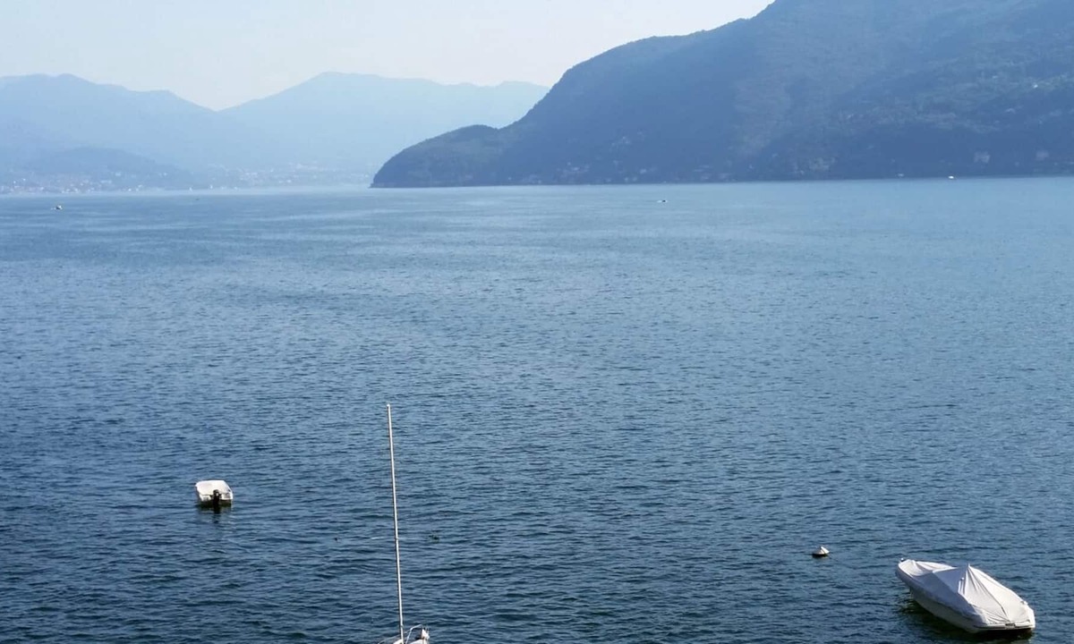 Tronzano Lago Maggiore Apartment | Tastefully furnished 2-room apartment with sea garden and beach