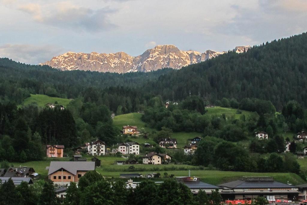 Fiera di Primiero Apartment | Terrazza panoramica sulle Dolomiti