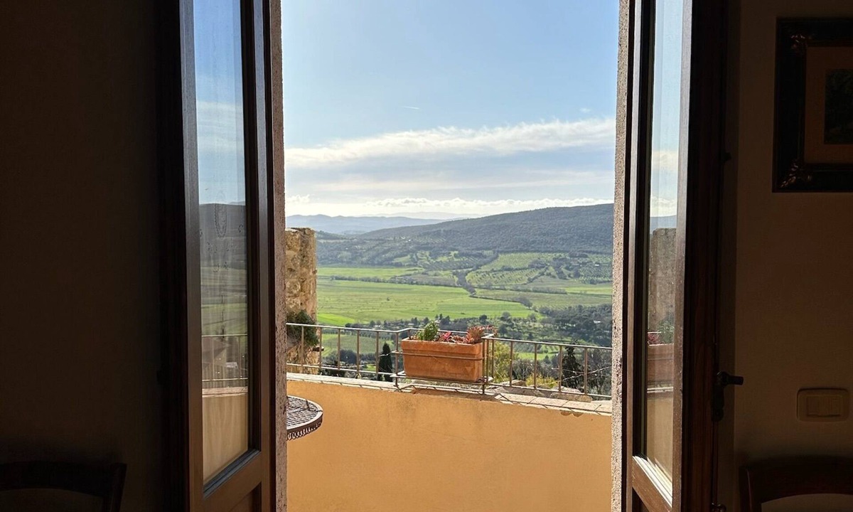 Massa Marittima Apartment | The Beautiful Arch