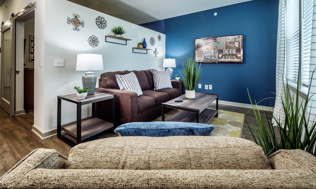 Linthicum Heights Apartment | The Cool, Pool - BWI - Work Here - Fully Stocked - Fast Internet