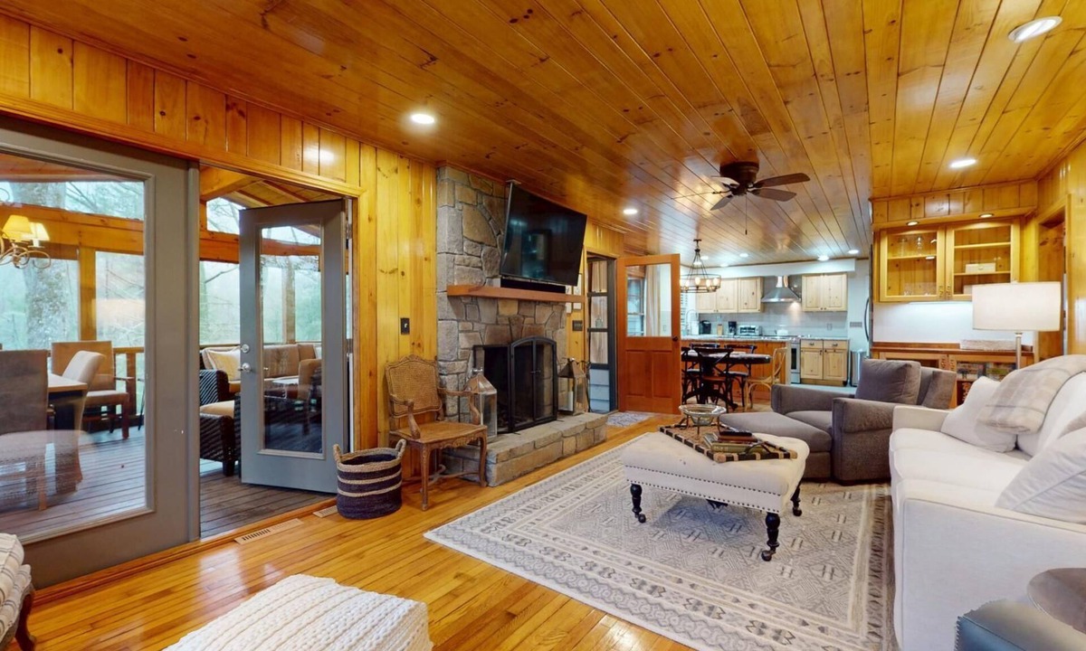 Highlands Hills Cabin | The Main House Has Everything. The Studio Changes the Math | Rolling Acres Bungalow