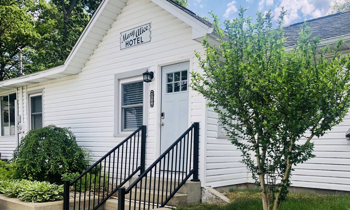 South Gull Lake House | The Mary Alice Hotel monthly