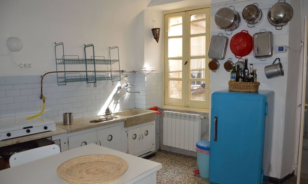 Sarzana House | The Tower-house in the historical center of Sarzana