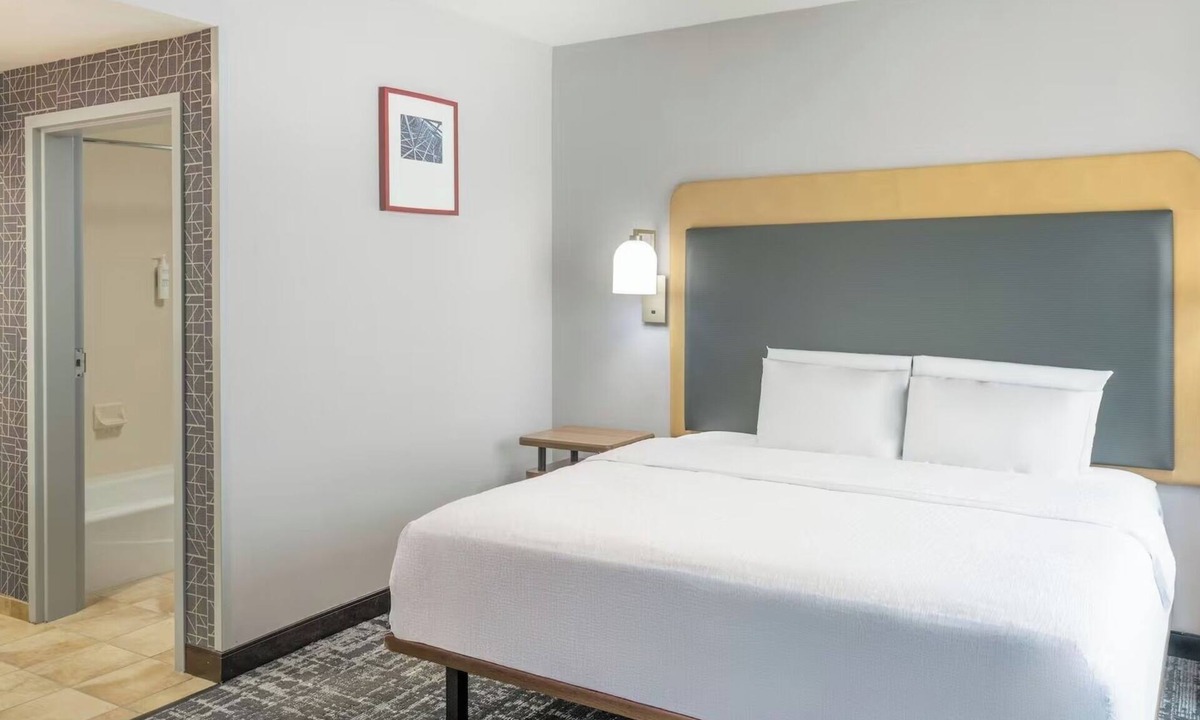 Canonsburg Hotel | Three Spacious and Stylish 1BR King Suites Perfect for Groups Near Parks & Shops