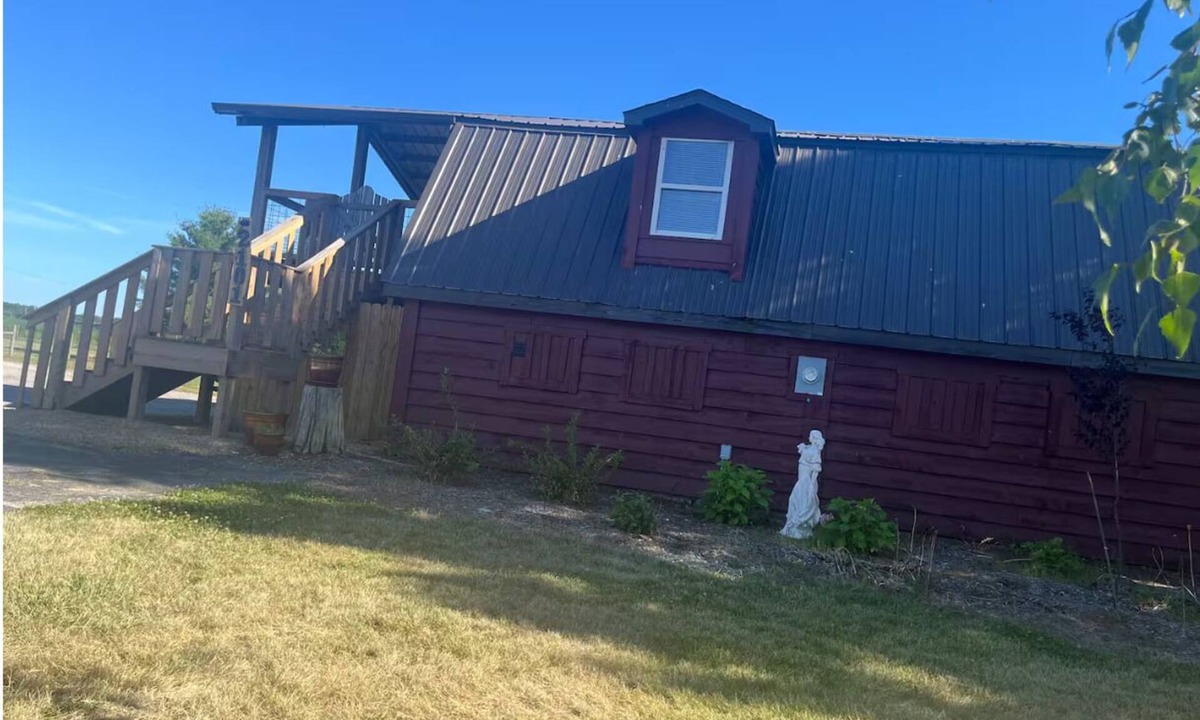 Pierceville House | Unwind Haven