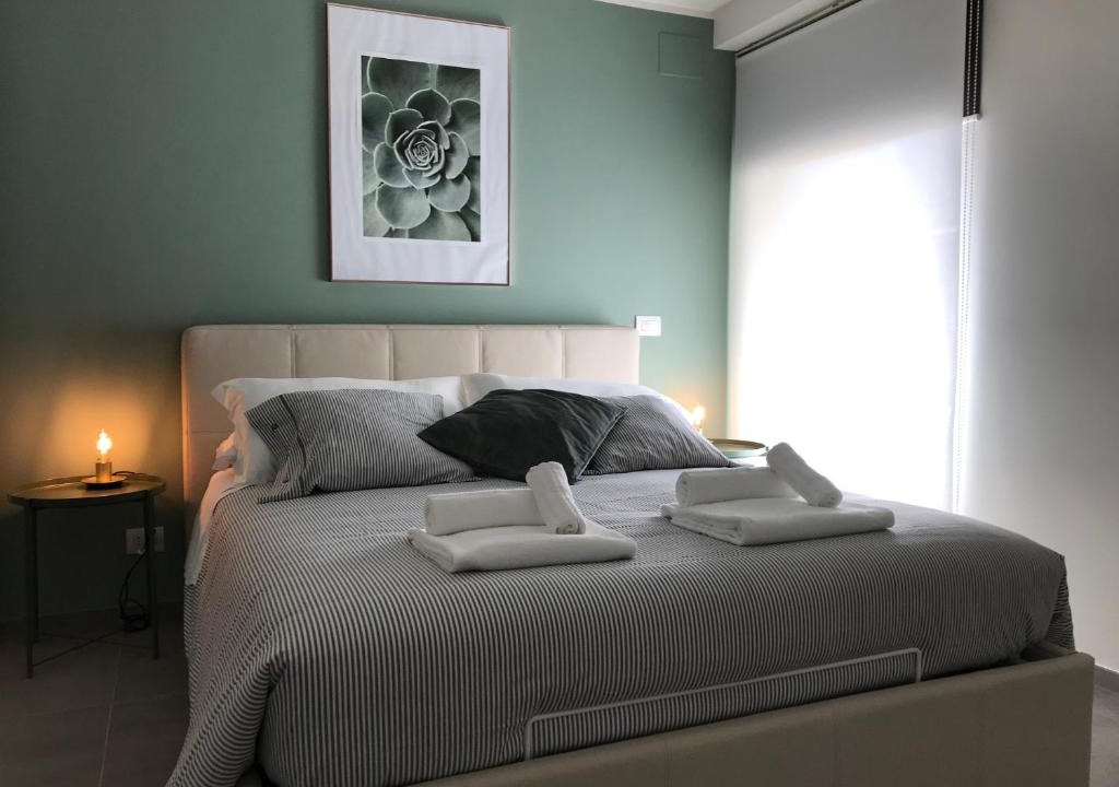 Rione III Colonna Apartment | Vacanze Romane