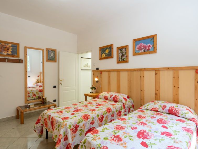 Bobolino House | Vacation home La Rosa in Montelupo Fiorentino - 13 persons, 6 bedrooms