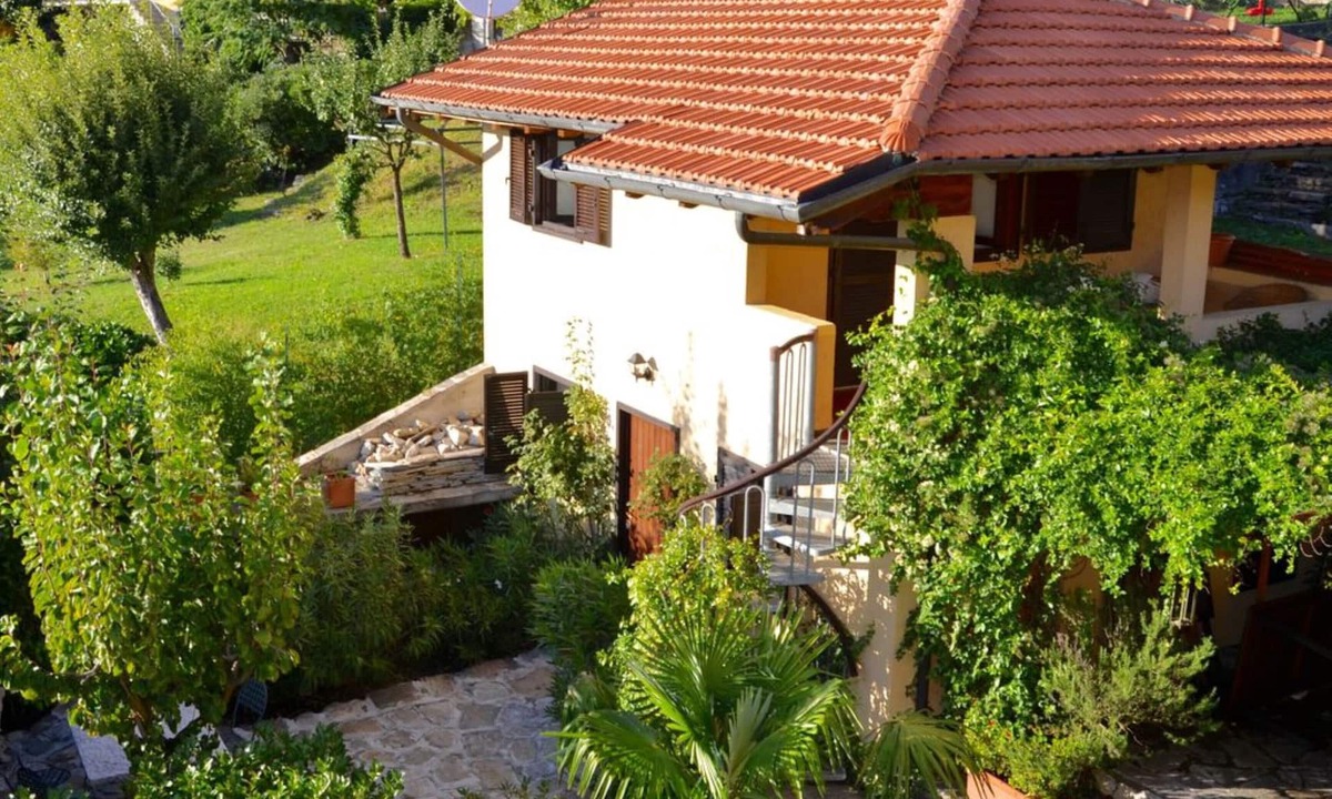 Musignano Cottage | Vacation home in an idyllic mountain village: Our Casetta in Musignano near Maccagno