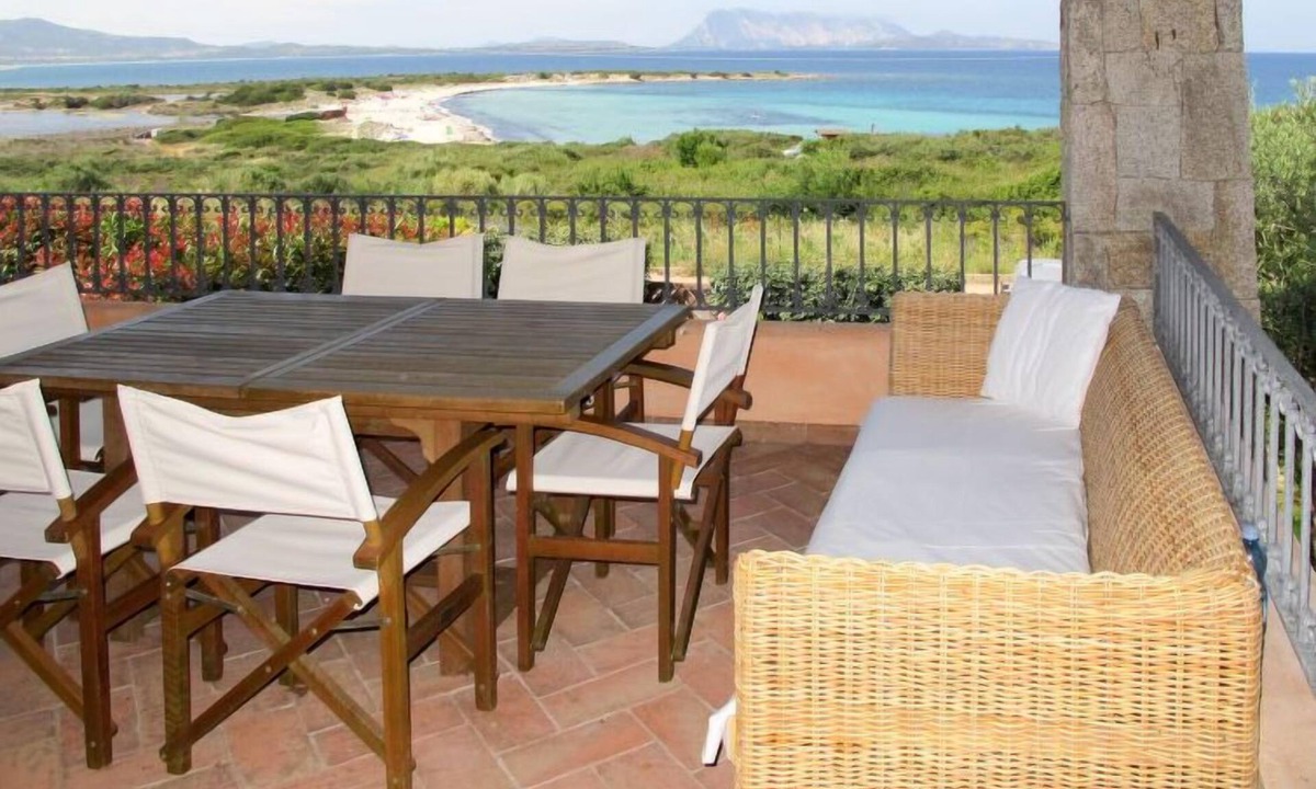 Luddui House | Vacation home Isuledda (TEO460) in San Teodoro - 14 persons, 6 bedrooms