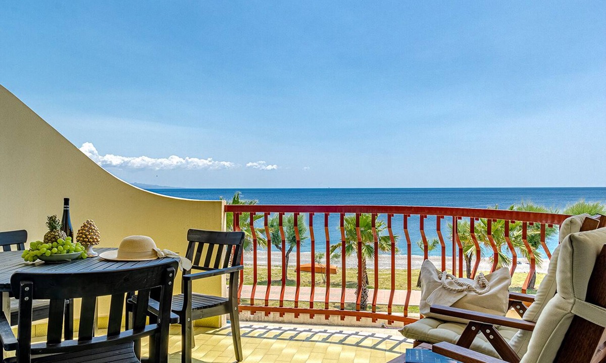 Nizza di Sicilia Apartment | Vacation home on the waterfront of Nice of Sicily