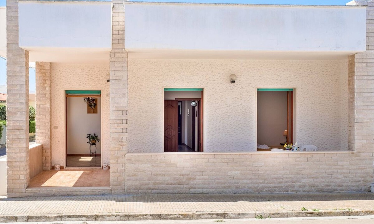 Marina di Mancaversa House | Villa 80 meters from the beach (sand)