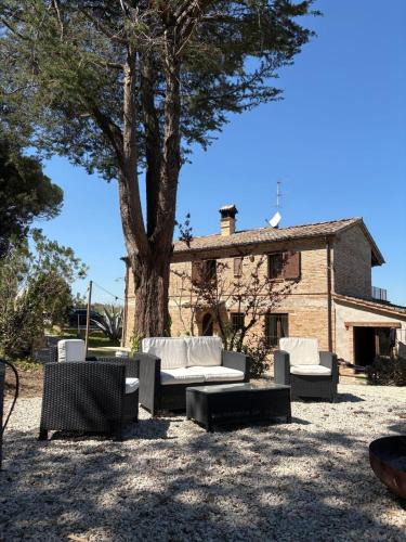 Montemarciano Villa | Villa Altrove