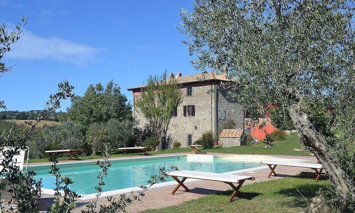 Montefiascone Villa | Villa Ascanio: A splendid three-story villa made of stone, with Free WI-FI.
