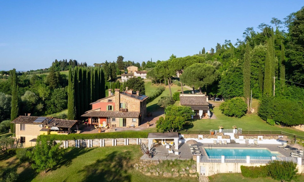 Gambassi Terme Villa | Villa Bernardone - Six Bedroom Villa, Sleeps 14