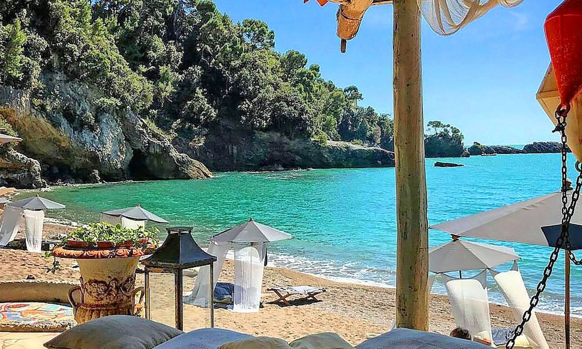 Sarzana Villa | Villa Camilla 10P by VILLASRETREATS, W/Pool, A/C, Speed Wifi, near 5 Terre