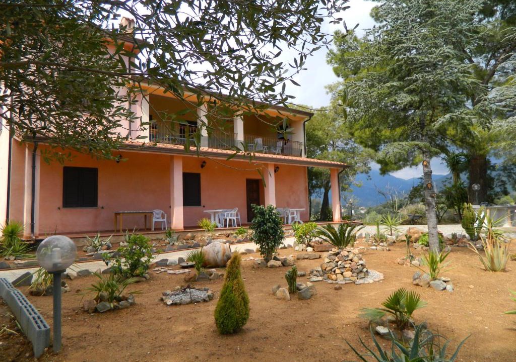 Jerzu Apartment | Villa Carmen