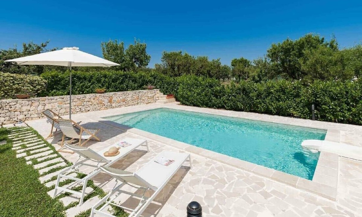 Impalata Villa | "Villa Degli Allori" Stunning Villa with Exclusive Private Pool, 4 Guests