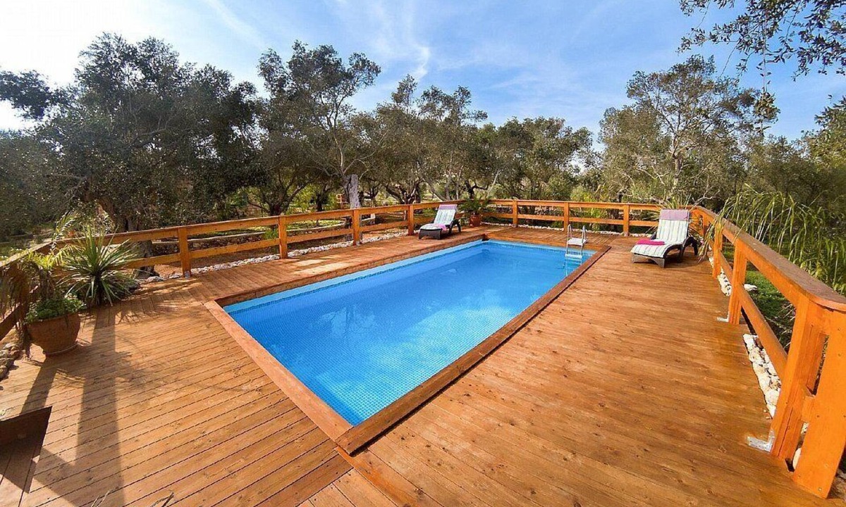 Andrano House | Villa Erve: A welcoming one-story independent house in the characteristic style of the Apulian countryside, with Free WI-FI.