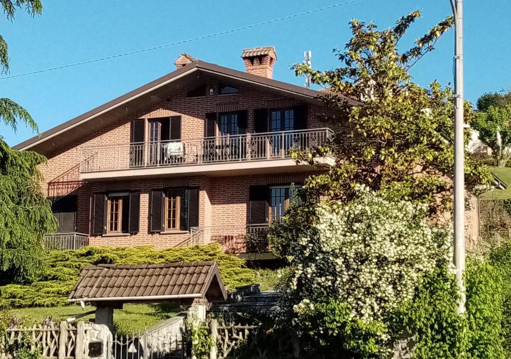 Castagnole delle Lanze Bed & Breakfast | VILLA FERNANDO
