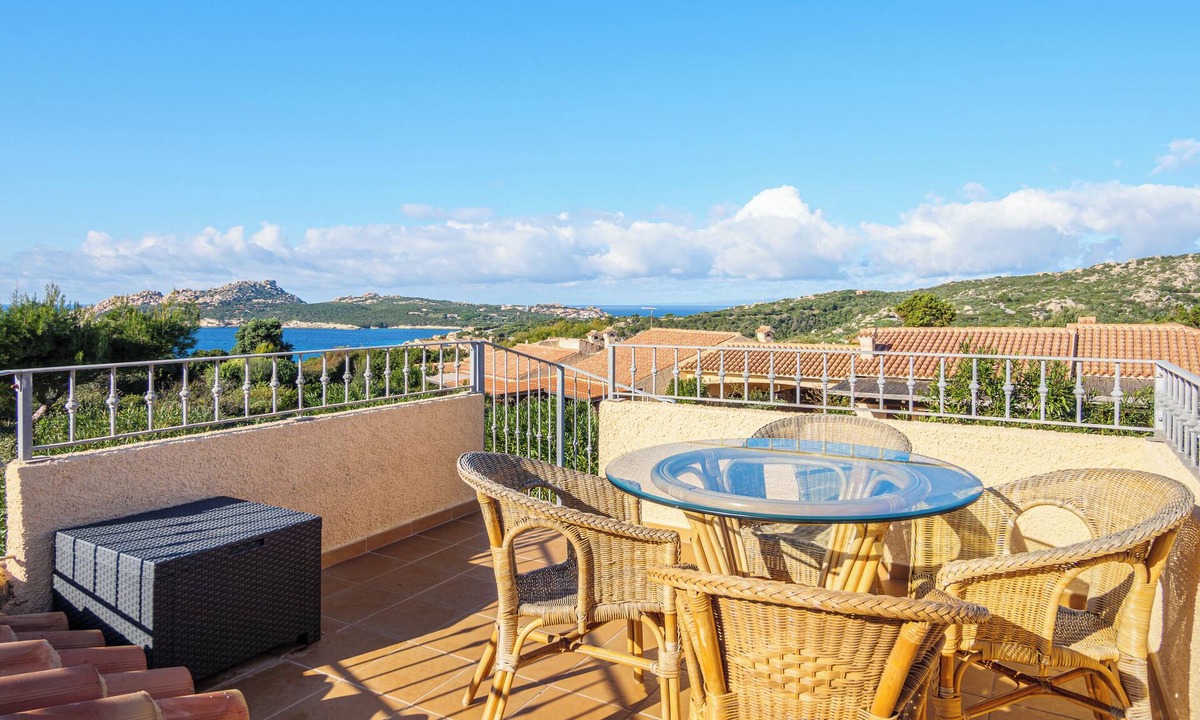 Santa Reparata Villa | Villa "George" with Sea View, Private Terrace, Wi-Fi & Private Garden