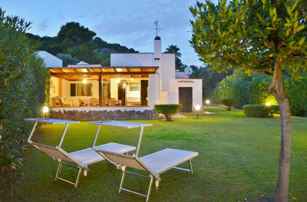 Geremeas Villa | Villa Lary