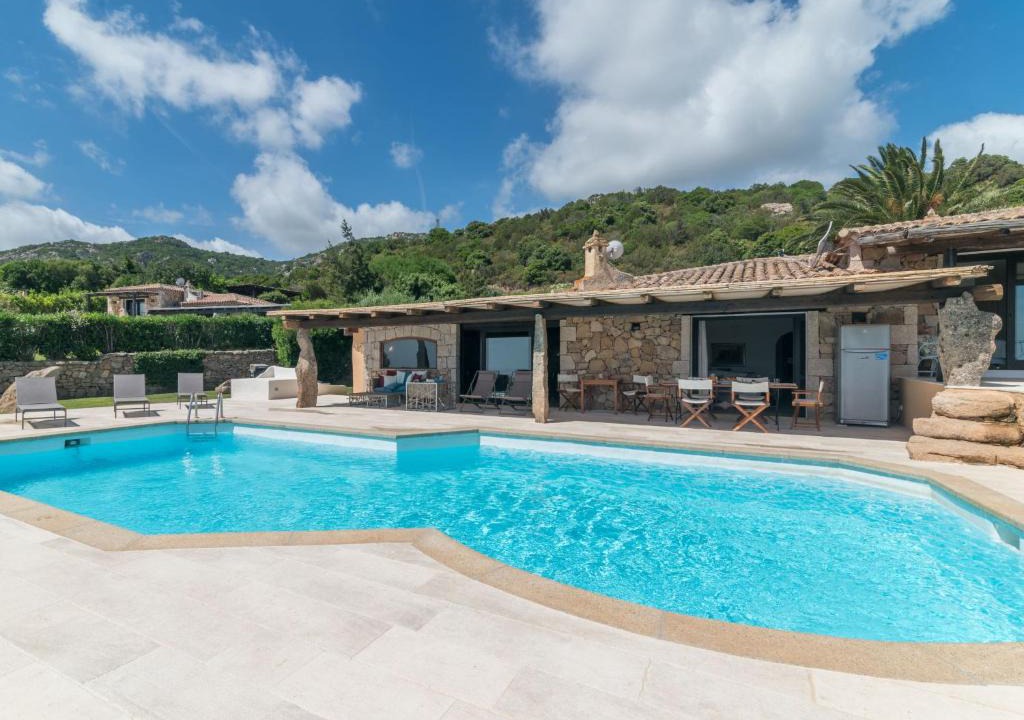 Pantogia Villa | Villa Paradiso by Interhome