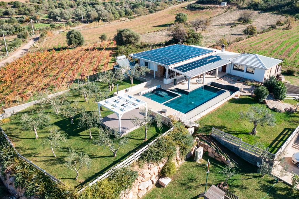 Talana Villa | Villa Sara