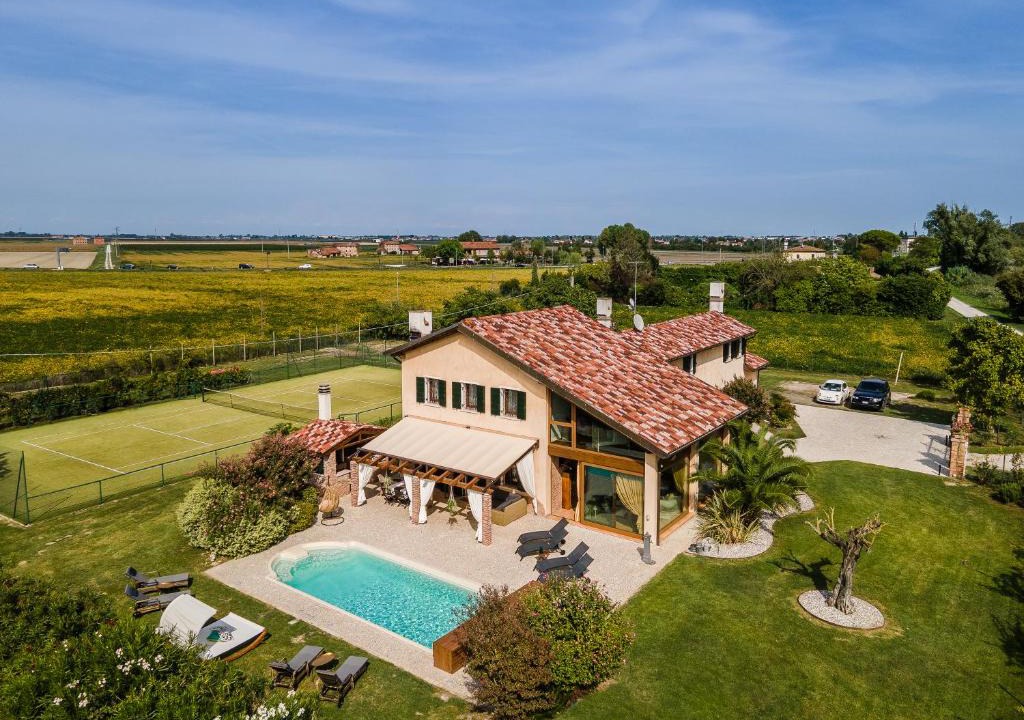 Ca' Pirami Villa | Villa Tania