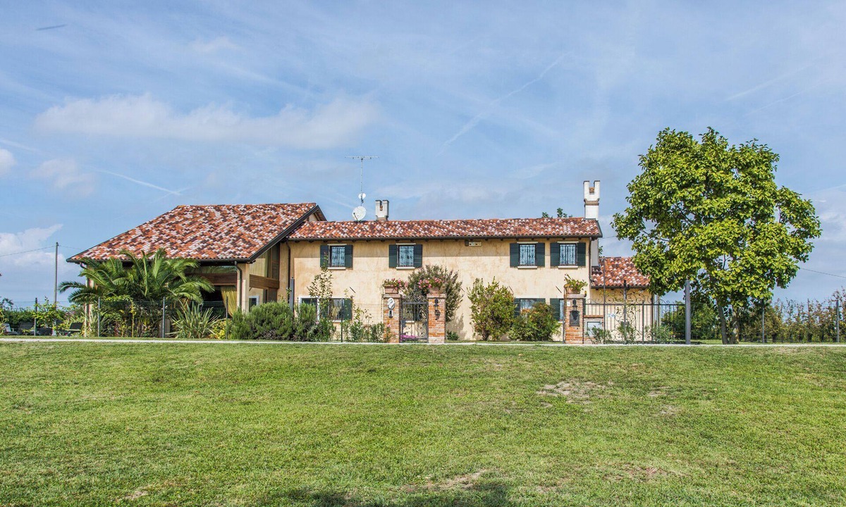 Ca' Pirami Villa | Villa Tania Jesolo Venice