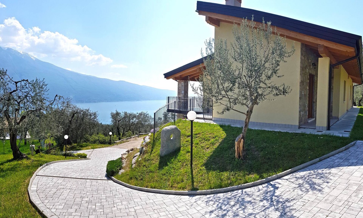 Arias Apartment | Villa Vagne 1 Holideal Lake view Apartment