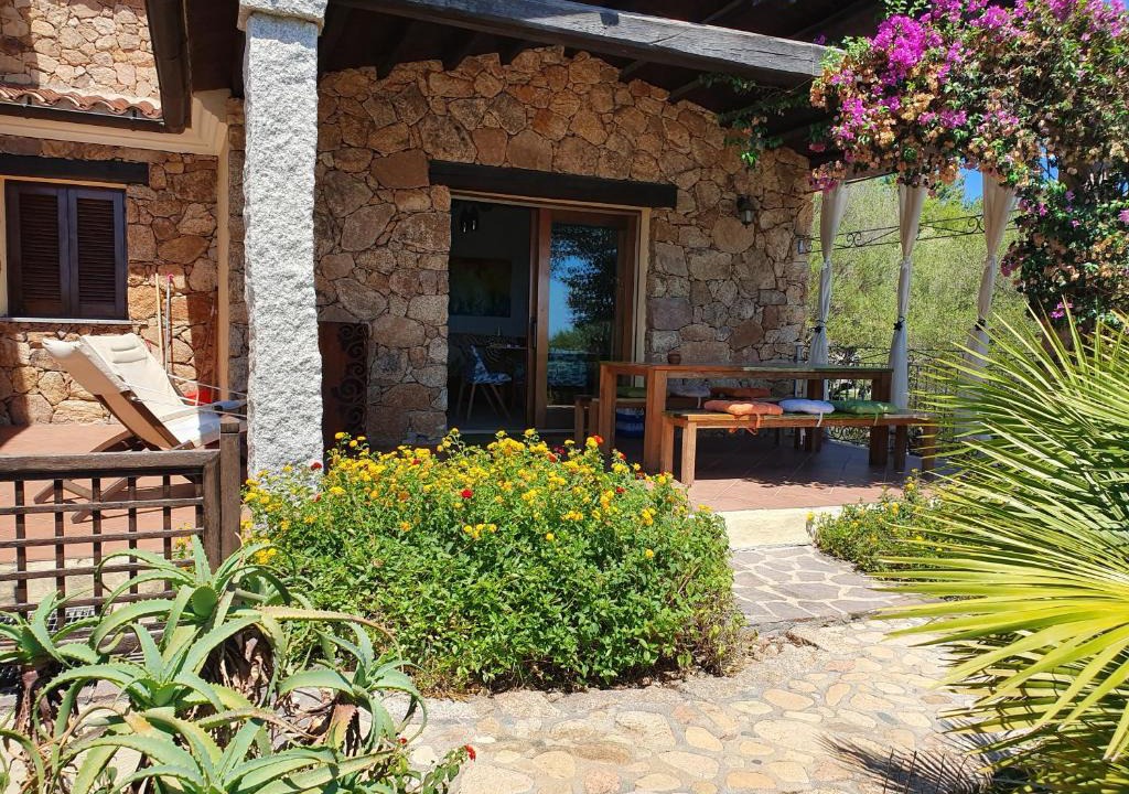Monte Petrosu House | Villetta in Residence La Bouganville
