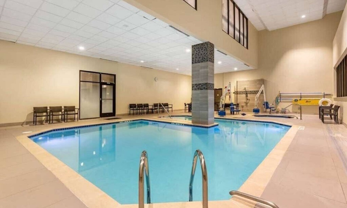West End Resort | Washington DC | Couples Capital Getaway | Gym + Downtown Stay