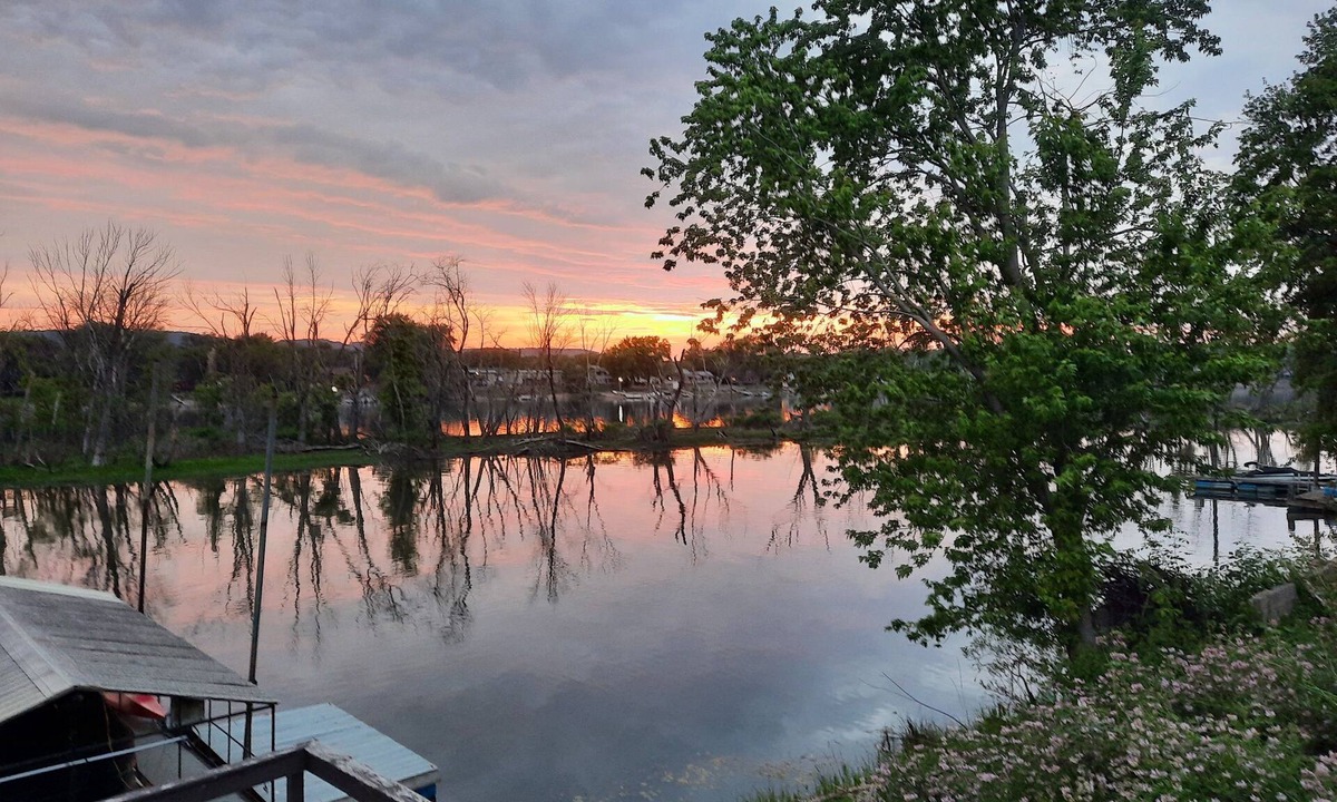 La Crosse Apartment | Water Access Studio with Full Kitchen