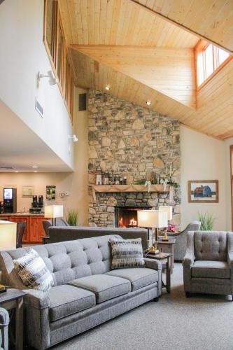 Ephraim Hotel | Waterbury Inn