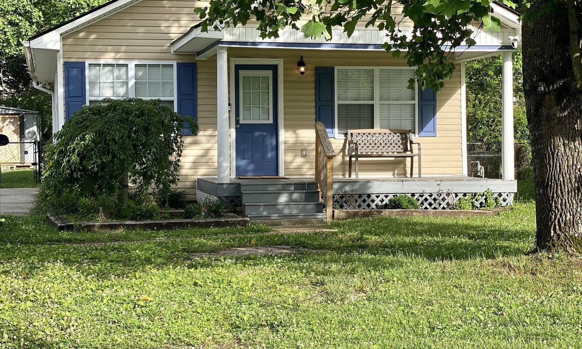 Red Bank House | Welcome to the Chatta"noodle" house!