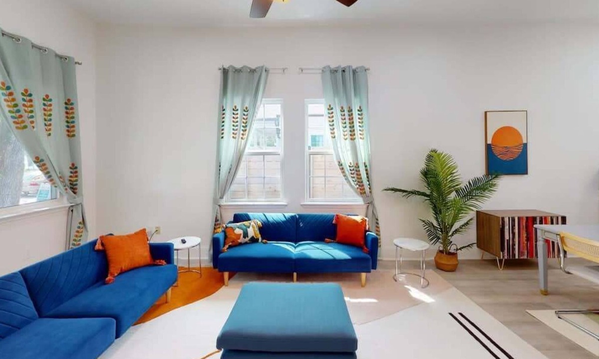 Mid-City House | Whimsical 5BD | Pool |Parking| Streetcar Location!