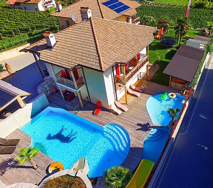 Caldaro Sulla Strada del Vino Apartment | Wiesmüllerhof