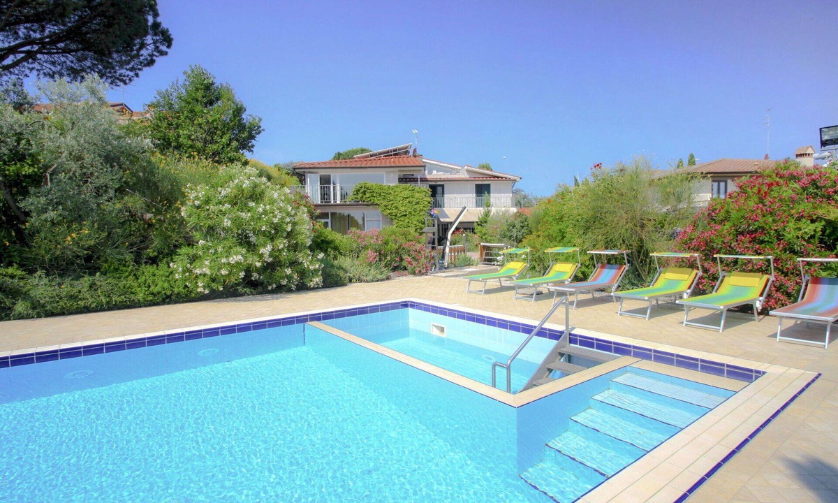Bobolino Villa | Wonderful villa with private pool, hot tub, A/C, WIFI, TV, terrace, pets allowed and panoramic .