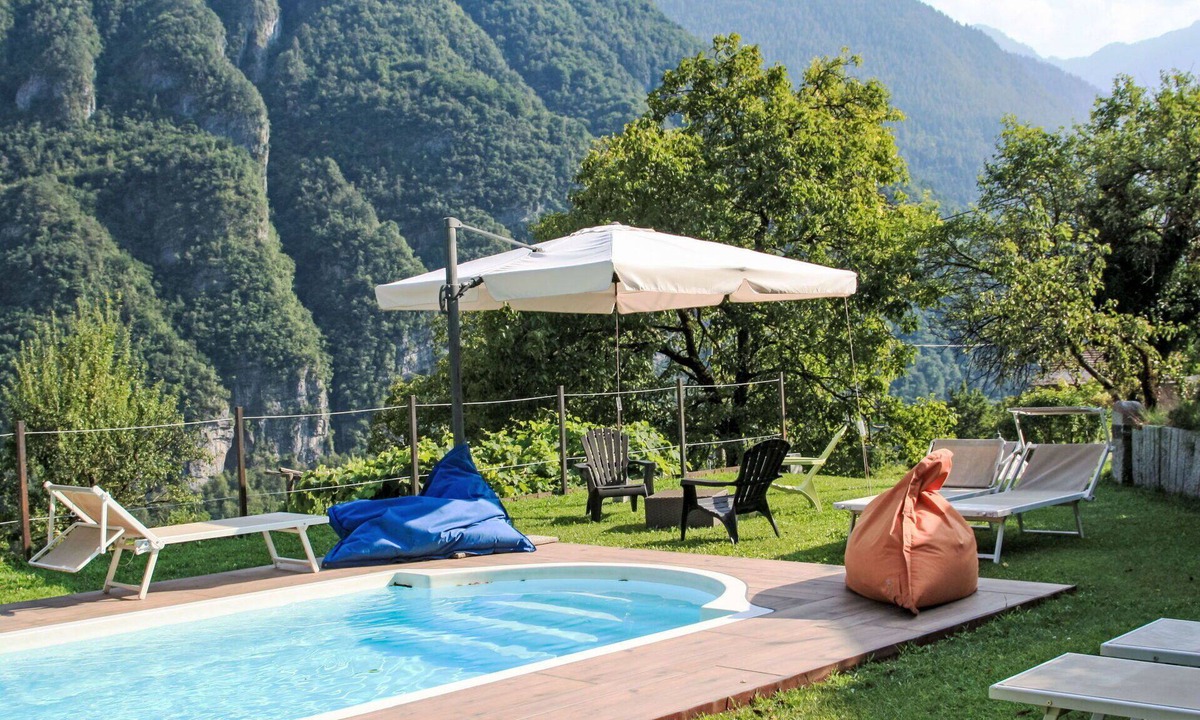 Coltura Villa | Wonderful private villa with private pool, WIFI, TV, patio, pets allowed and panoramic view