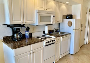 215 Beachers Lodge Direct Ocean Front Crescent Beach One Bedroom Condo