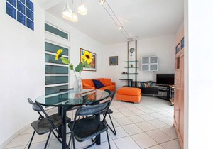 3 bedroom accommodation in Quercianella -LI-