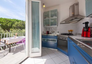 3 bedroom accommodation in Quercianella -LI-