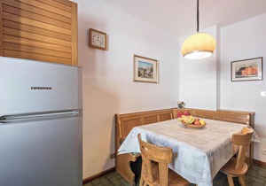Apartment “Große Gartenwohnung Haus Forelle” on the Slopes with Mountain View