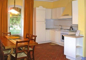 Apartment in a resort in Gambassi Terme with garden