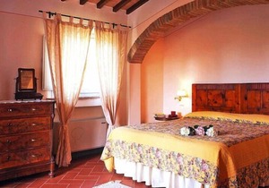 Apartment in a resort in Gambassi Terme with garden